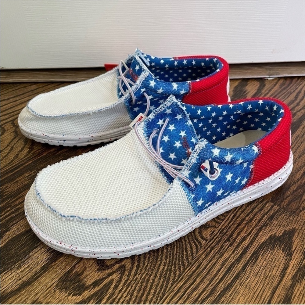 NWT Hey Dude Wally Sox Tri American Pride Mens Shoes